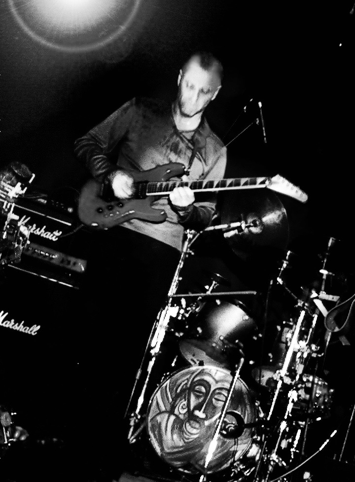 Lindsey Boullt & Atma Anur ChaoticArtCircus 2001 — jazz photo by Lindsey Boullt | All About Jazz