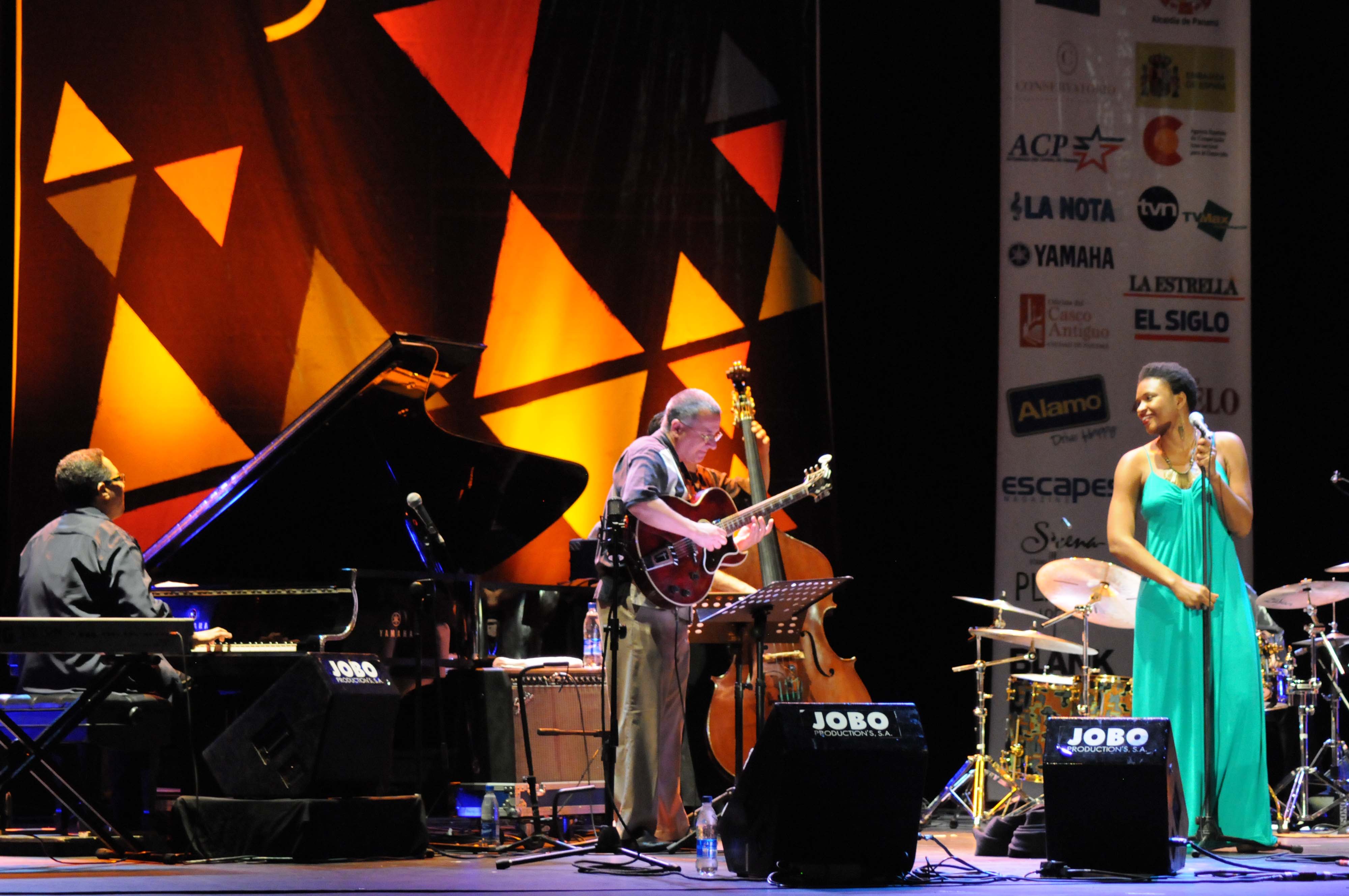 Danilo Perez, Tom Patitucci, John Patitucci and Lizz Wright — jazz photo by Toddi J Norum | All About Jazz