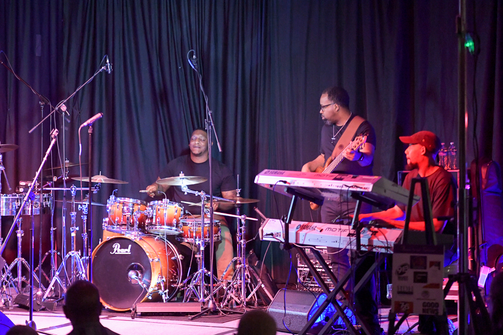 Carl Lester & band