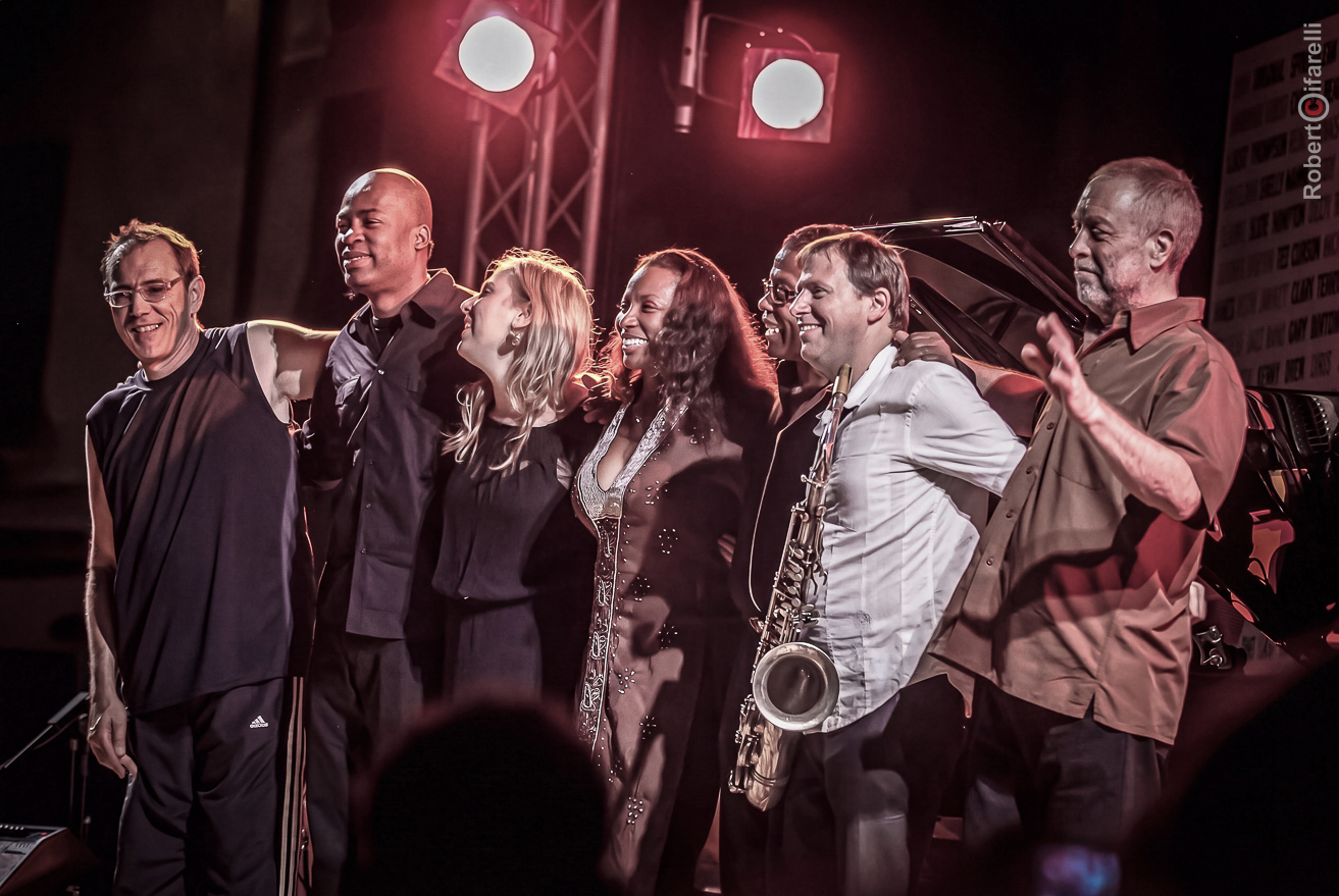 Vinnie Colaiuta, Lionel Loueke, Sonia Kitchell, Amy Keys, Herbie Hancock, Chris Potter, Dave Holland — jazz photo by Roberto Cifarelli | All About Jazz