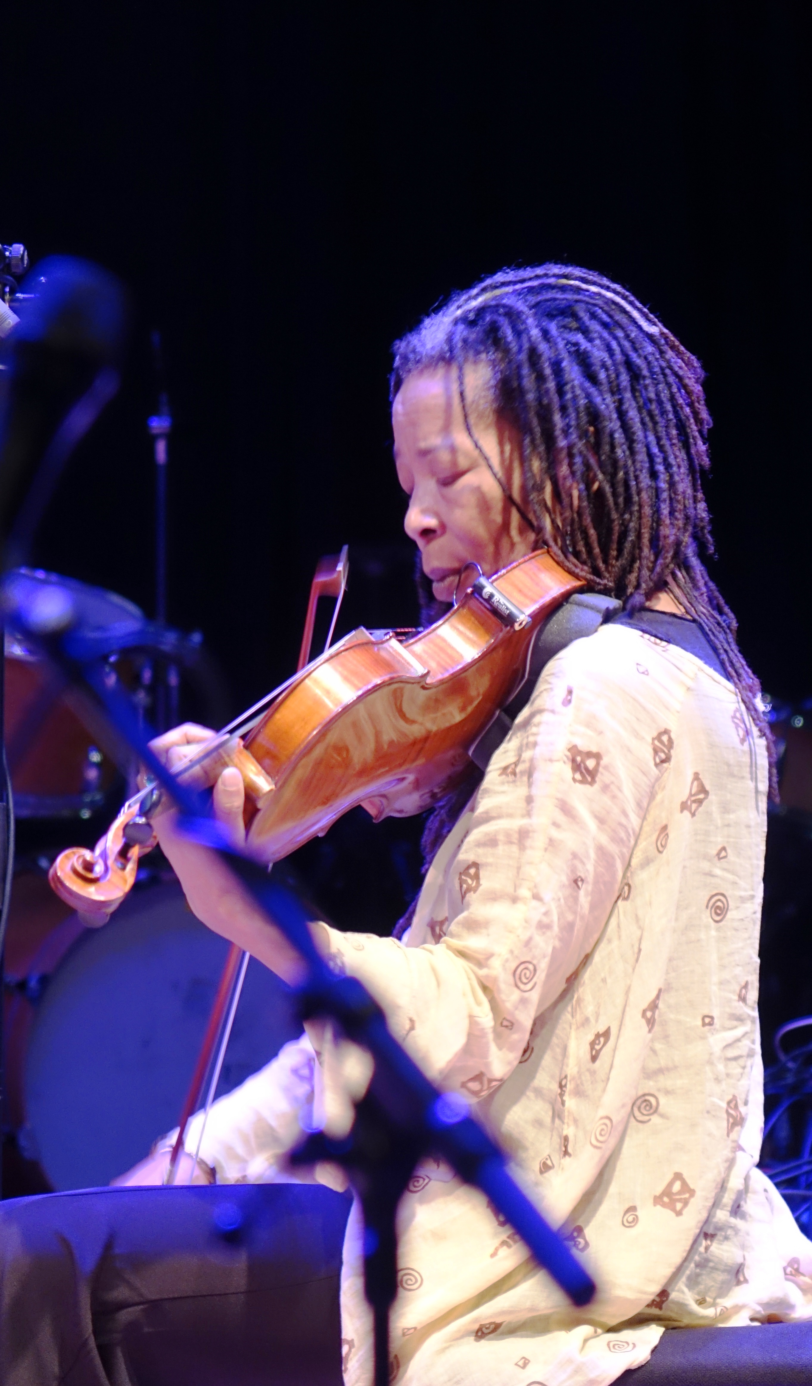 Melanie Dyer at Roulette, Brooklyn in May 2018