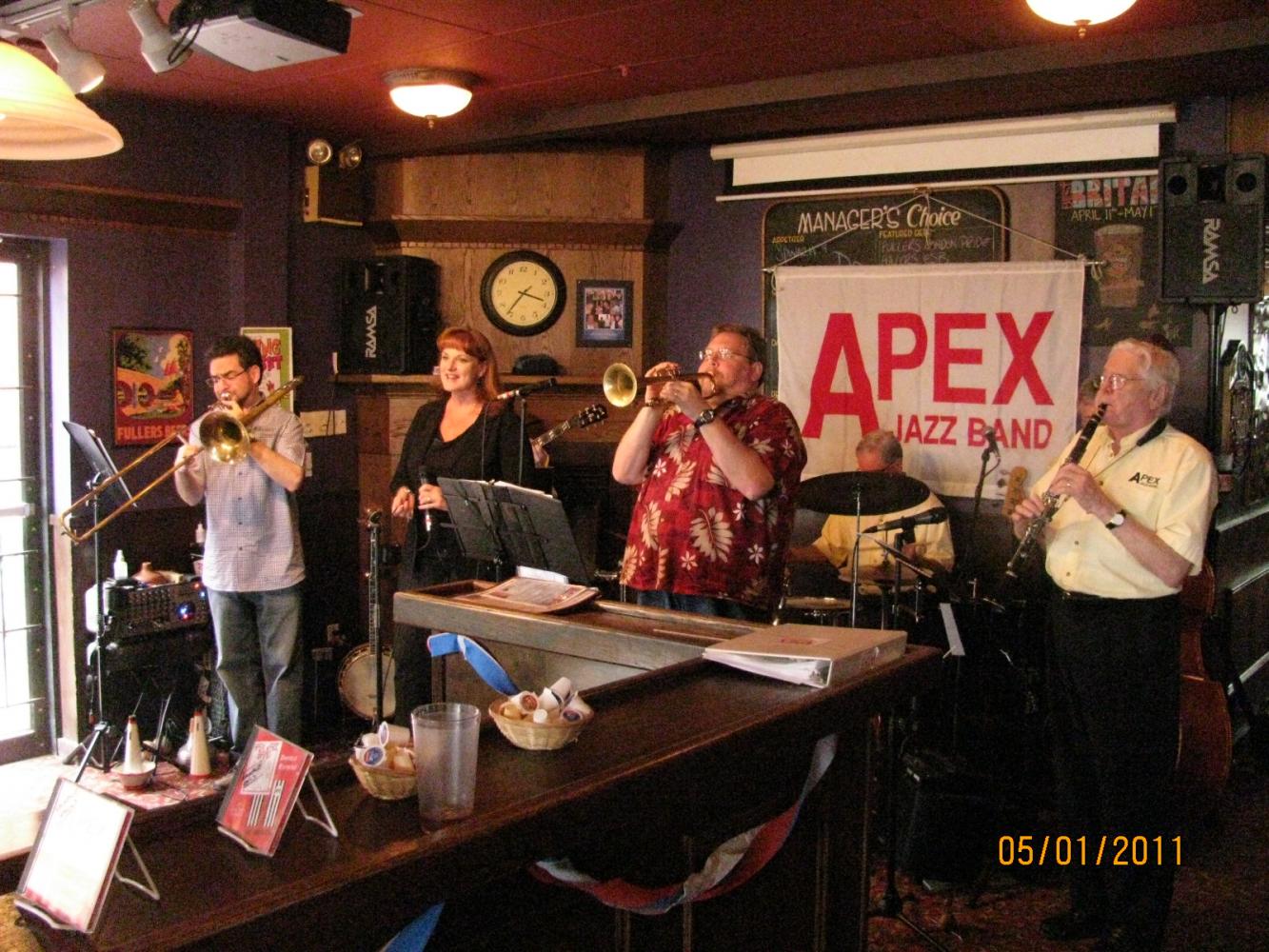 Lisa Kelly & JB Scott in Canada w/Apex Band