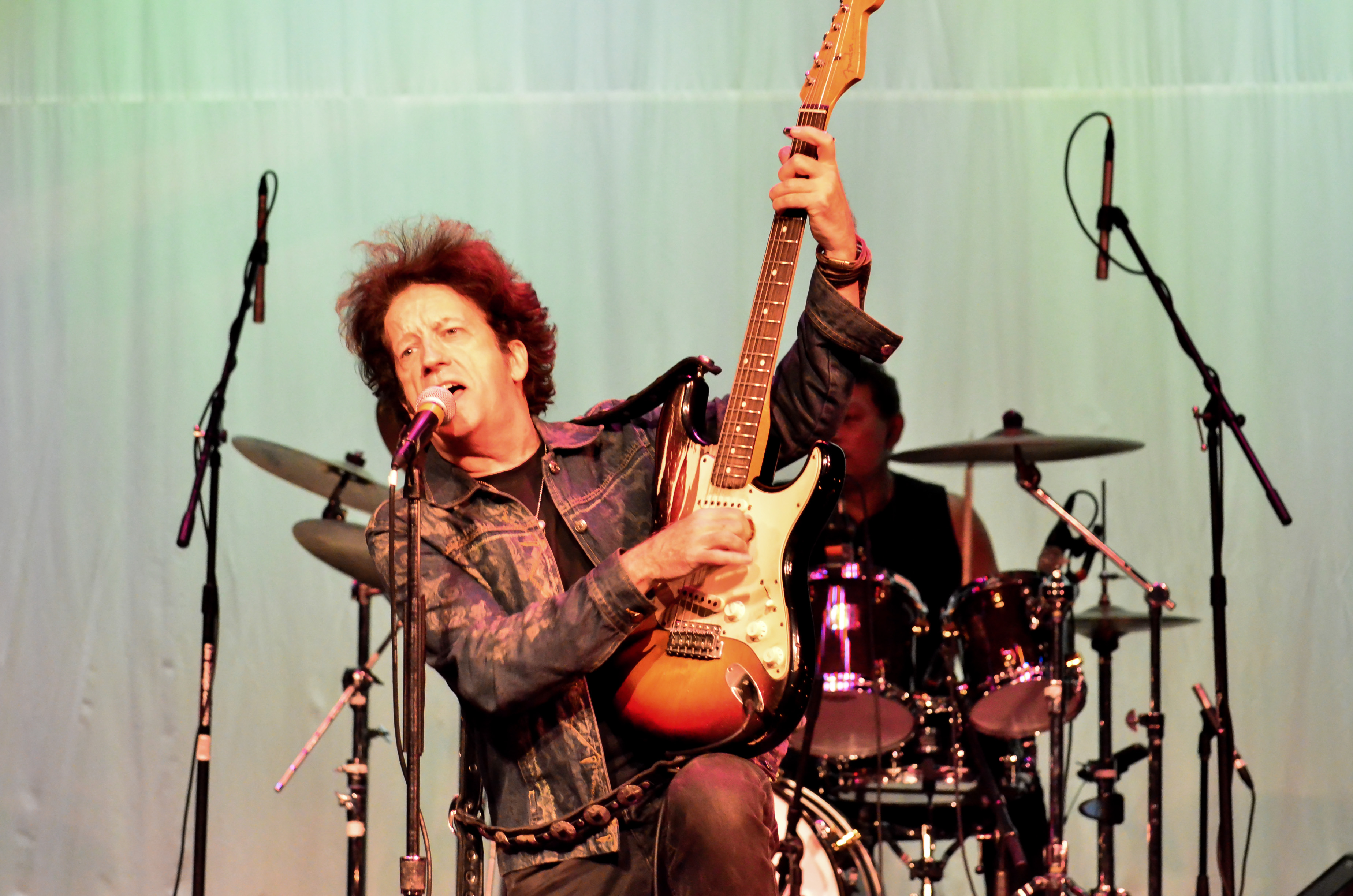 Willie Nile at theYMCA Boulton Center in Bay Shore on 9-26-2015.