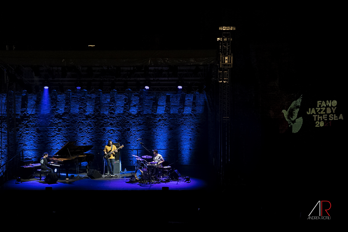 Tigran Hamasyan, Evan Marien, Arthur Hnatek