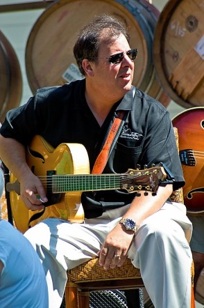 Howard Paul w/Benedetto Player at Miner Family Vineyards 2008