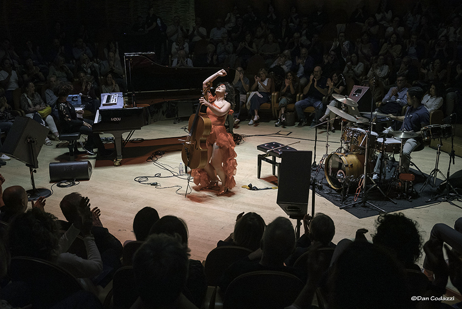 Ana Carla Maza "Caribe World Tour"