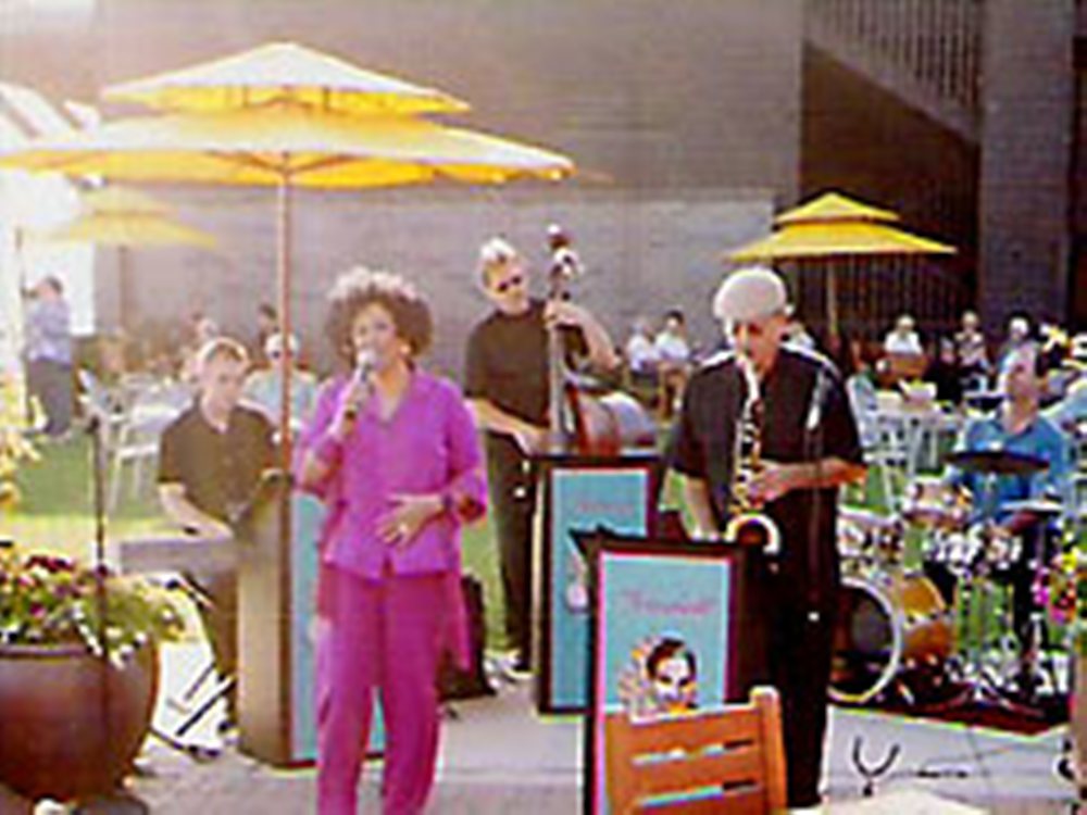 Scarlett & dr. bob finney jazz group