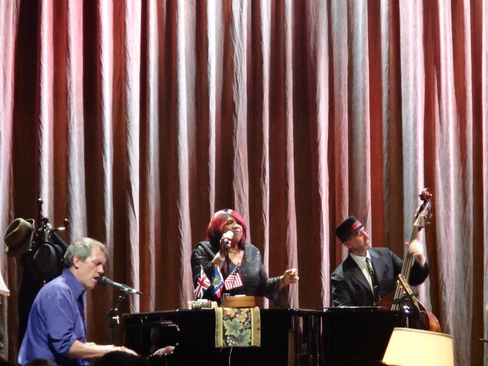Hugh Laurie Manhattan Center #8