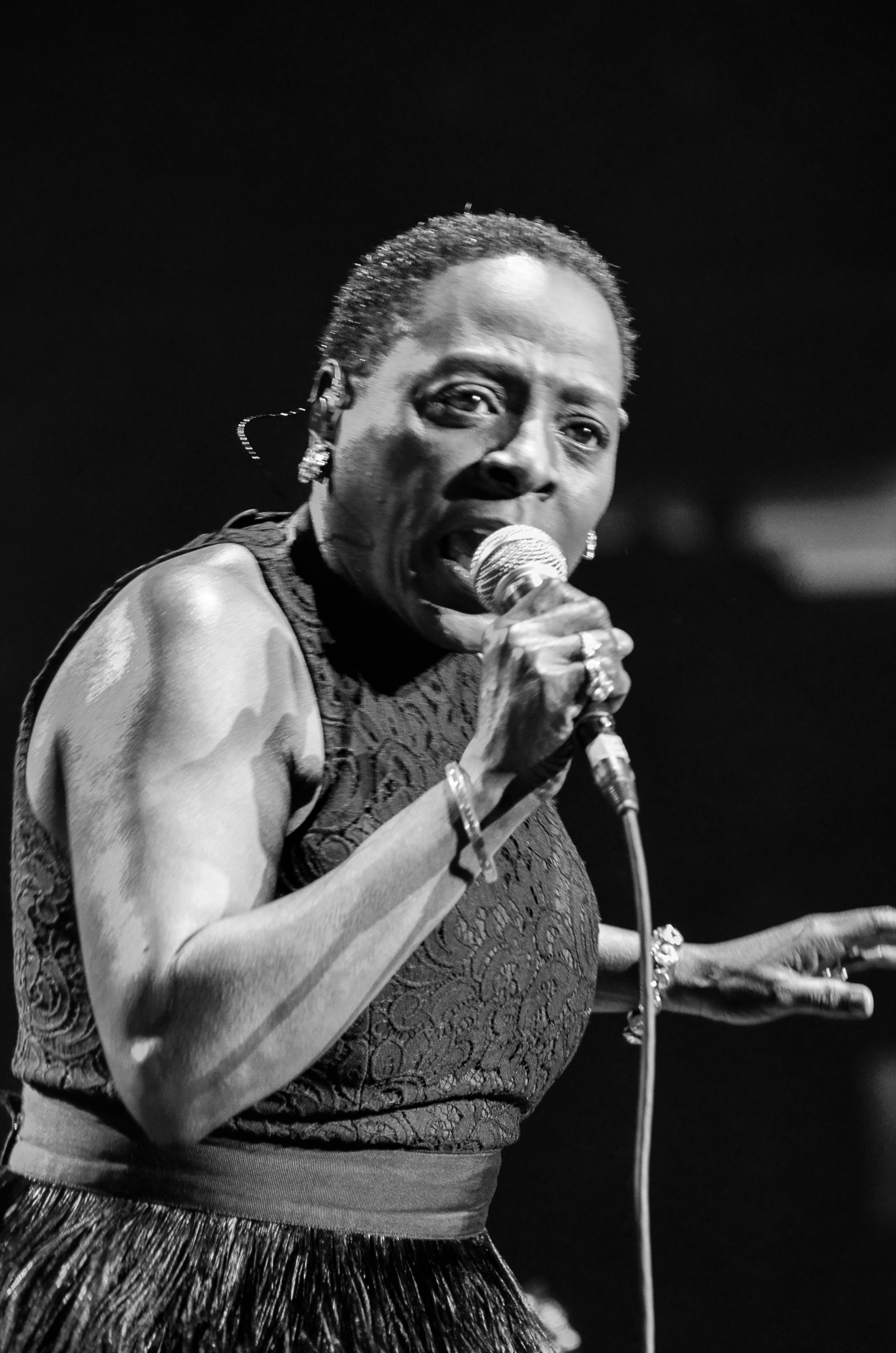 Hall & Oates plus Sharon Jones & The Dap Kings play MSG, 2-19-2016. 