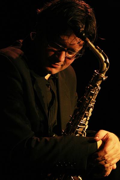 Stefano Saccon with "Libertango" at L'Ecurie, Geneva, Switzerland, March 2006