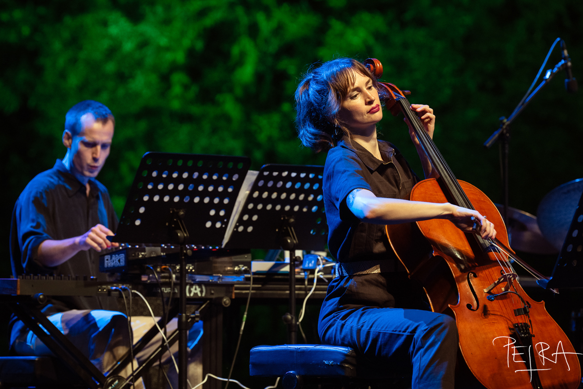 Anna Webber: Shimmer Wince, Elias Stemeseder, Mariel Roberts — jazz photo by Petra Cvelbar | All About Jazz