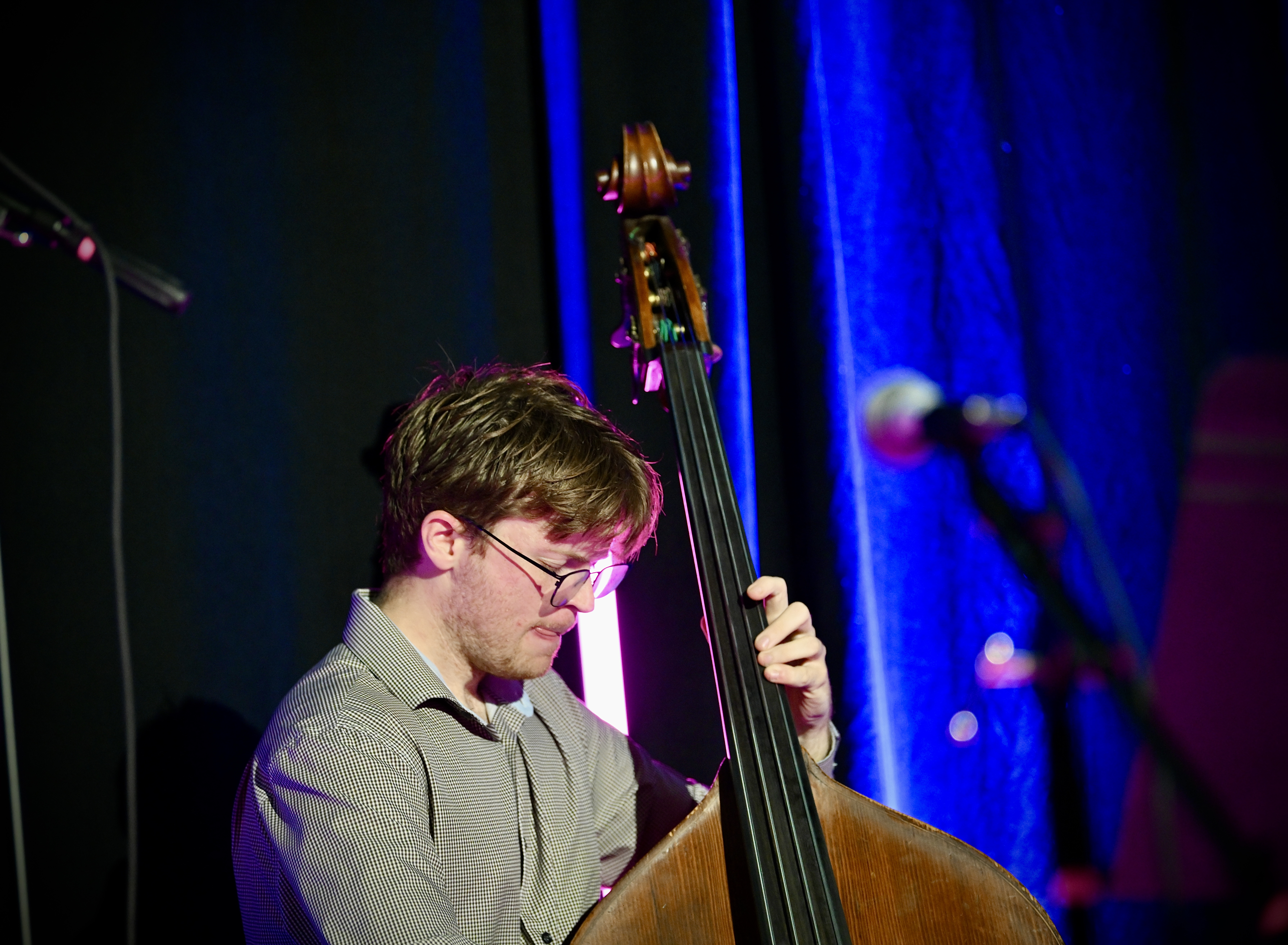 Zach Walgren (with Kal Ferretti) — jazz photo by Dan Bilawsky | All About Jazz