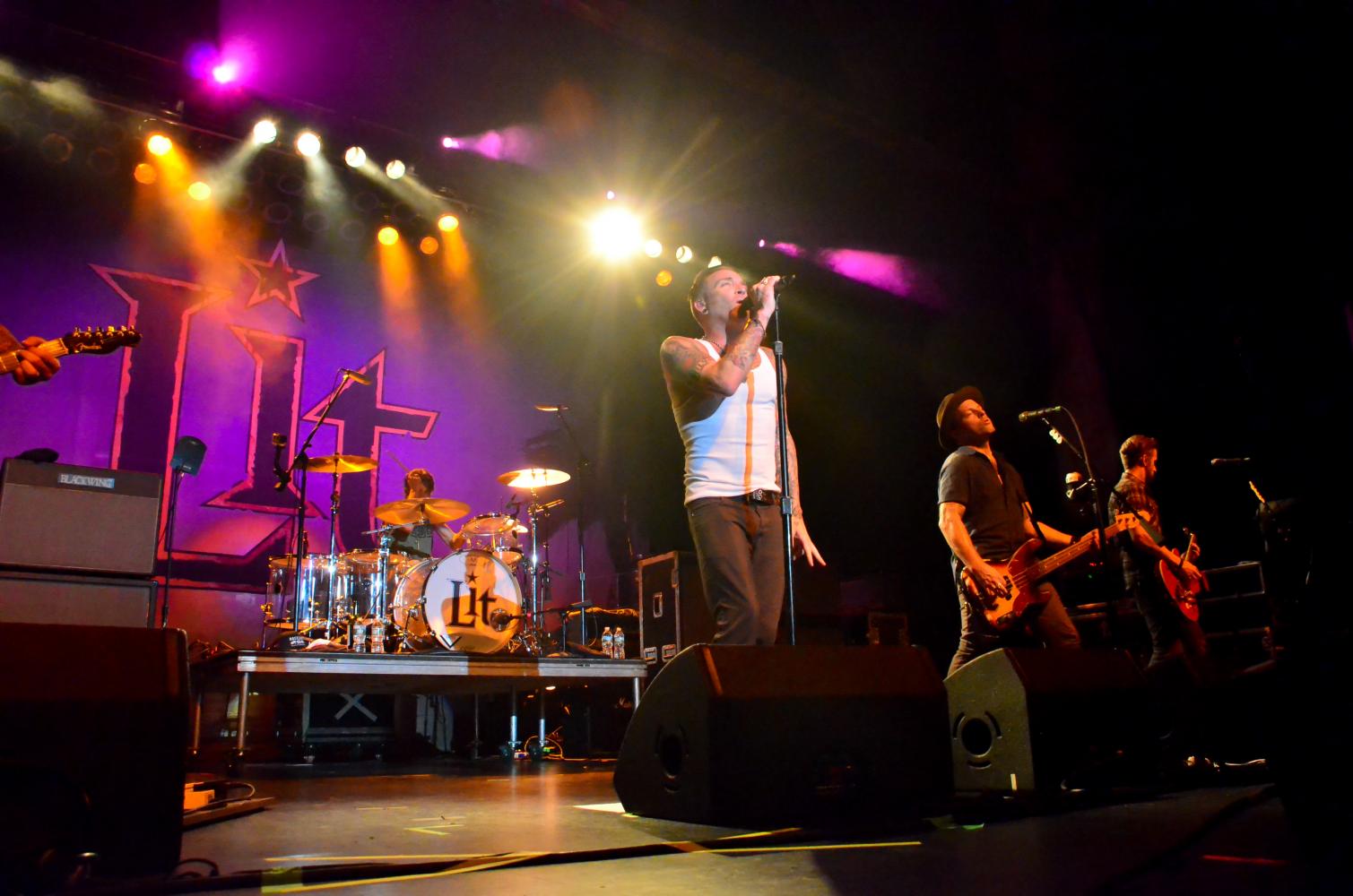 Summerland Tour 2016 at The Paramount in Huntington on July 22, 2016. 