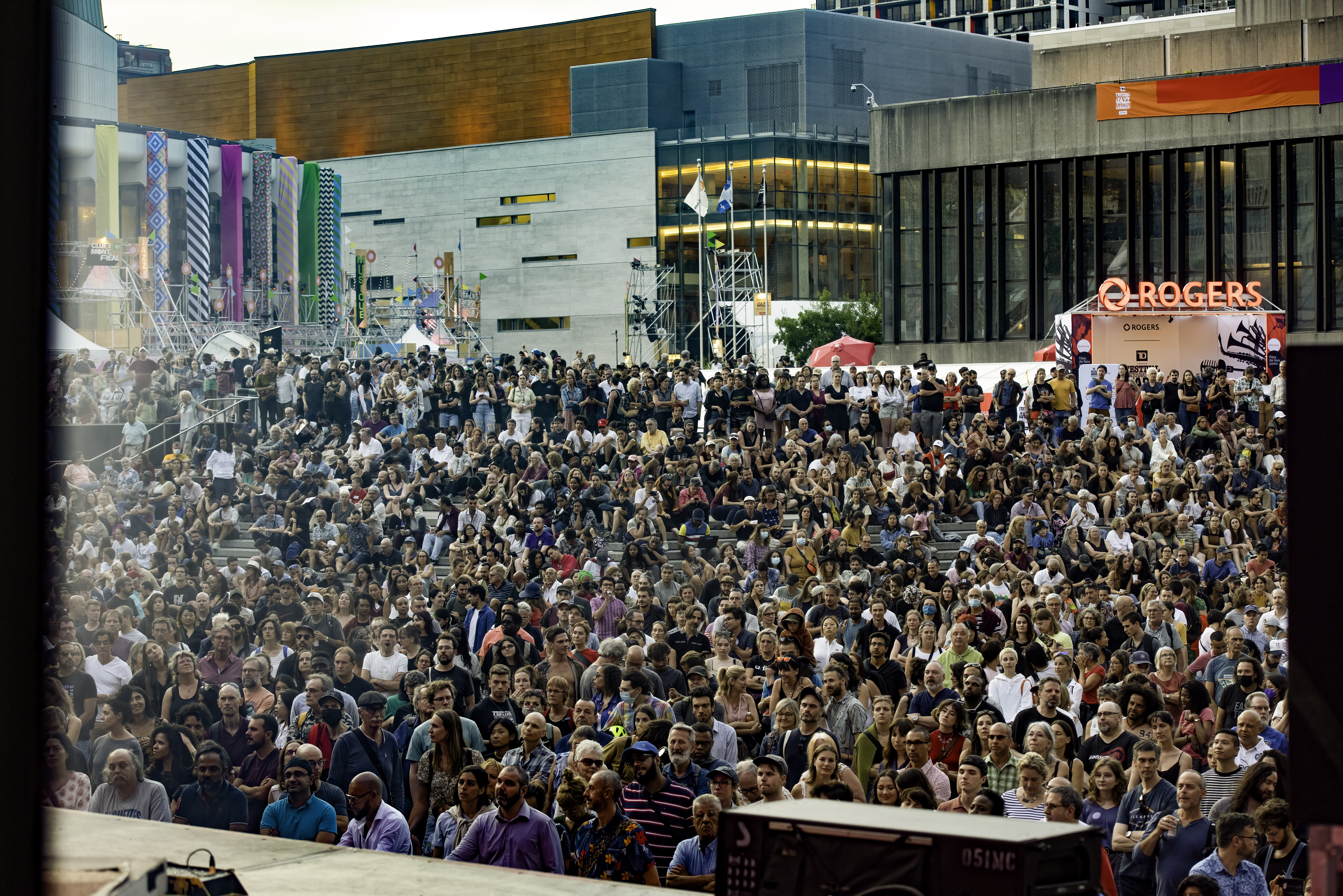 Crowd at the Montreal Jazz Festival 2022