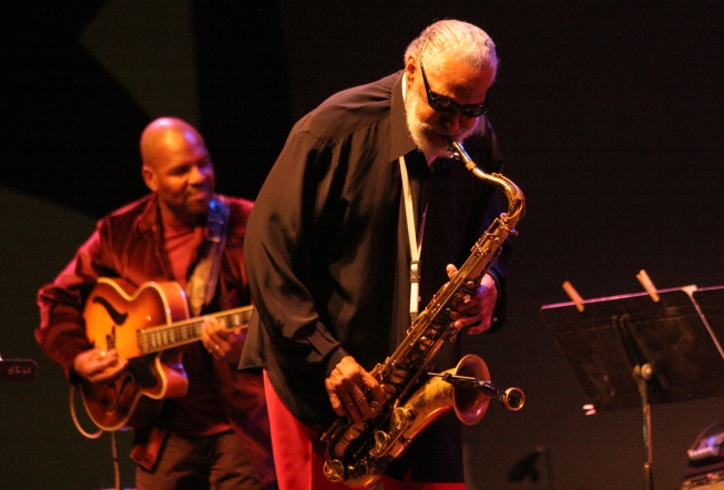 Sonny Rollins Playing with Guitarist Bobby Broom at the 2005 Monterey Jazz Festival.