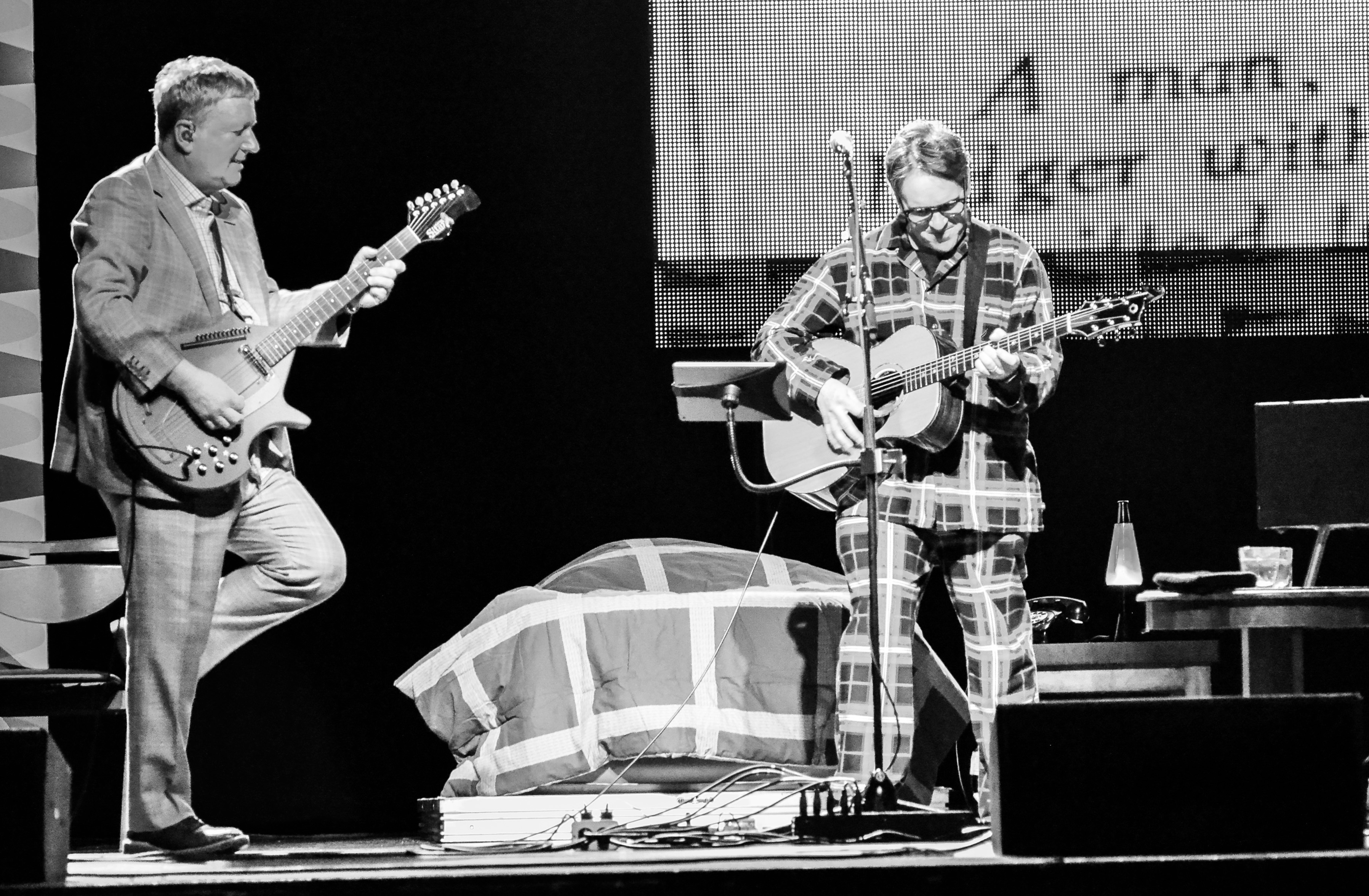 Difford & Tillbrook at the Paramount in Huntington on 12-12-2015.