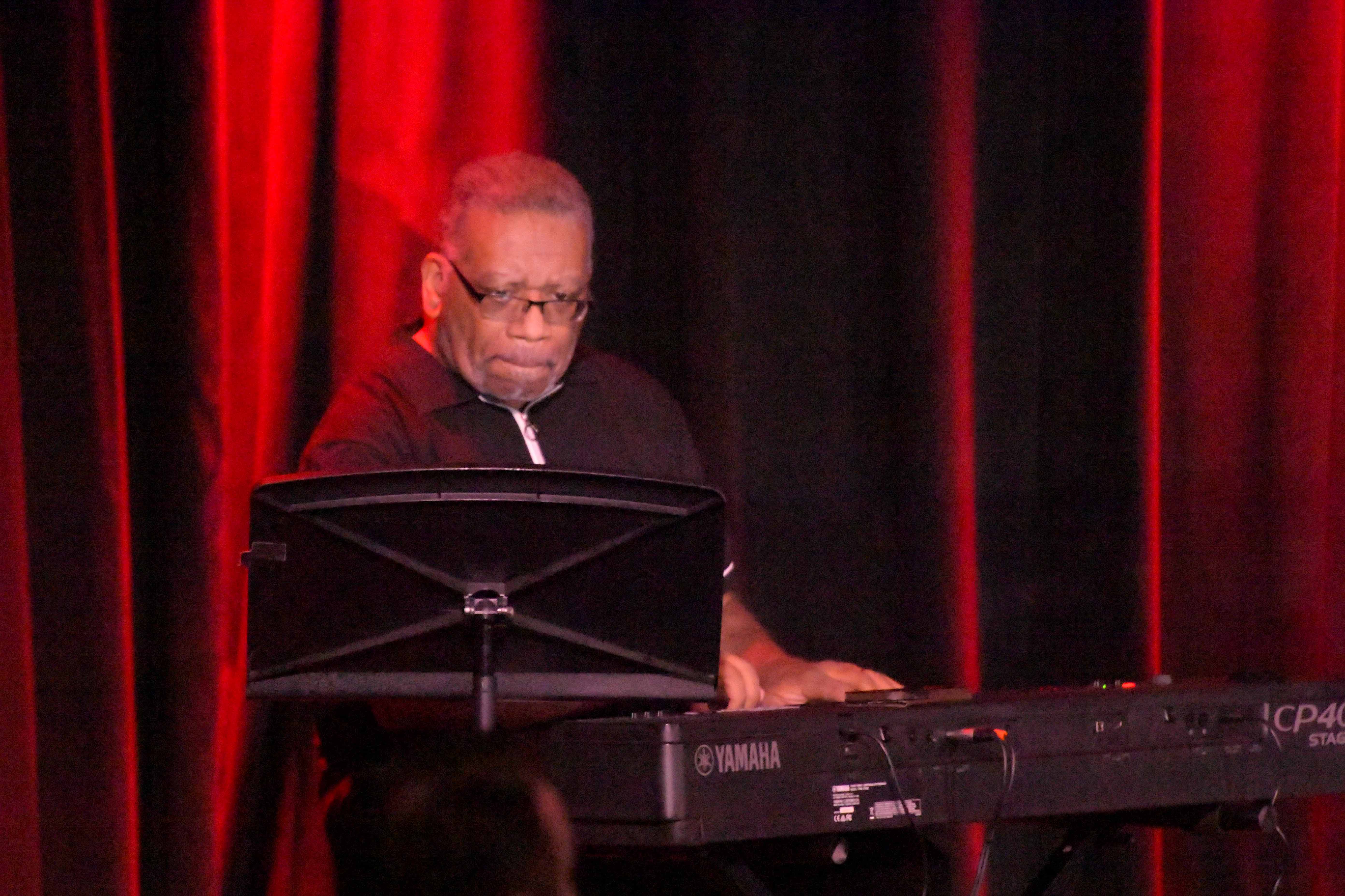 Fabian Lance - keyboards