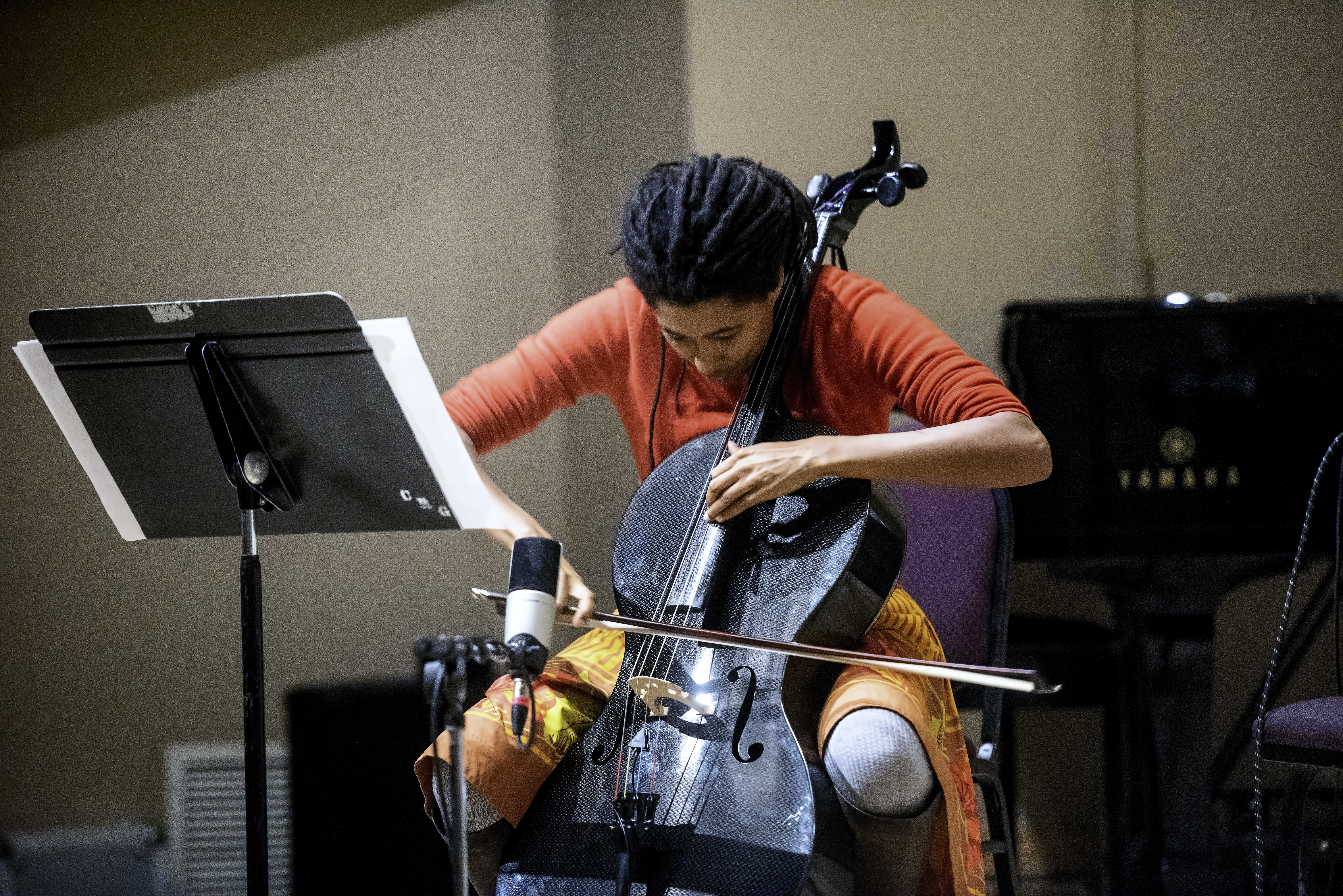 Tomeka Reid with Tomas Fujiwara's 7 Poets Trio at the Guelph Jazz Festival 2019