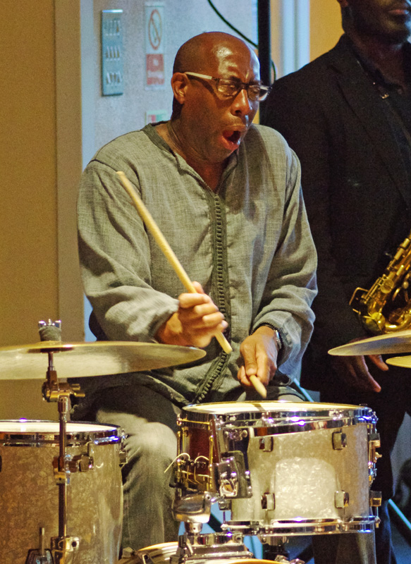 Rod Youngs, Basil Hodge Quintet