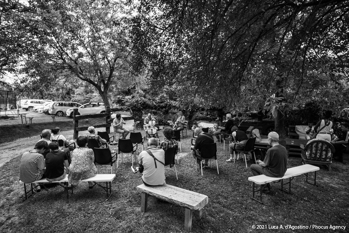 Kača Sraka in Lev