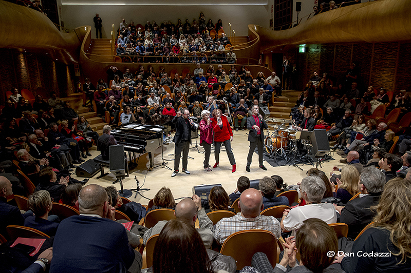 The Manhattan Transfer in Auditorium