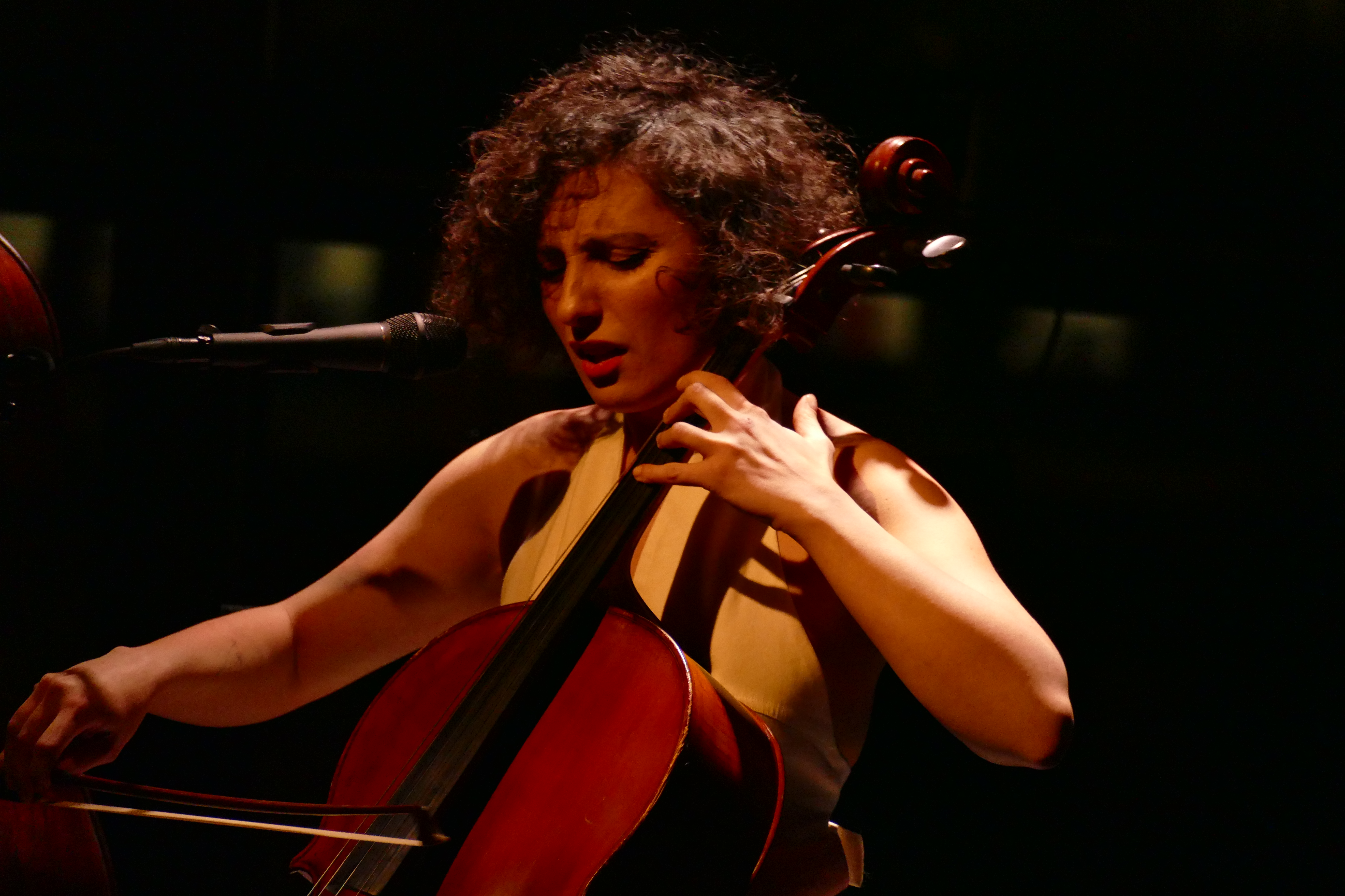 Sanem Kalfa RefleX, BIMhuis, March 2022 - Sanem Kalfa