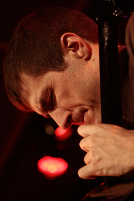 Fred Lonberg-Holm with "Vandermark 5" at the Sud Des Alpes, Amr, Geneva, Switzerland, 2005