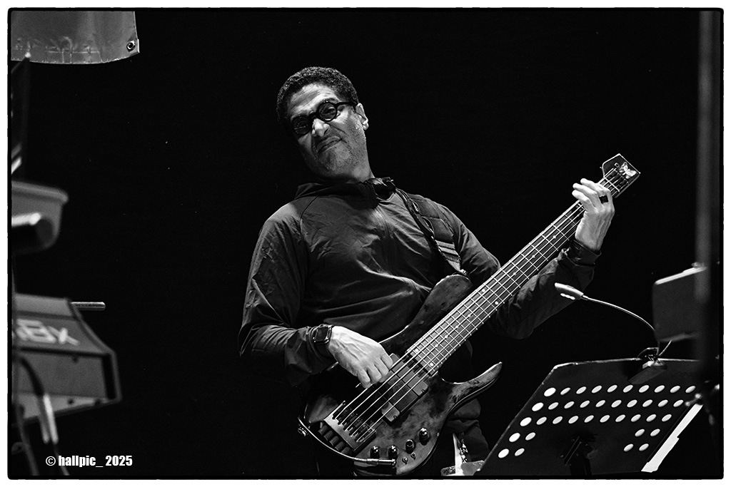 Peter Erskine & the Dr. Um Band feat. Mike Mainieri