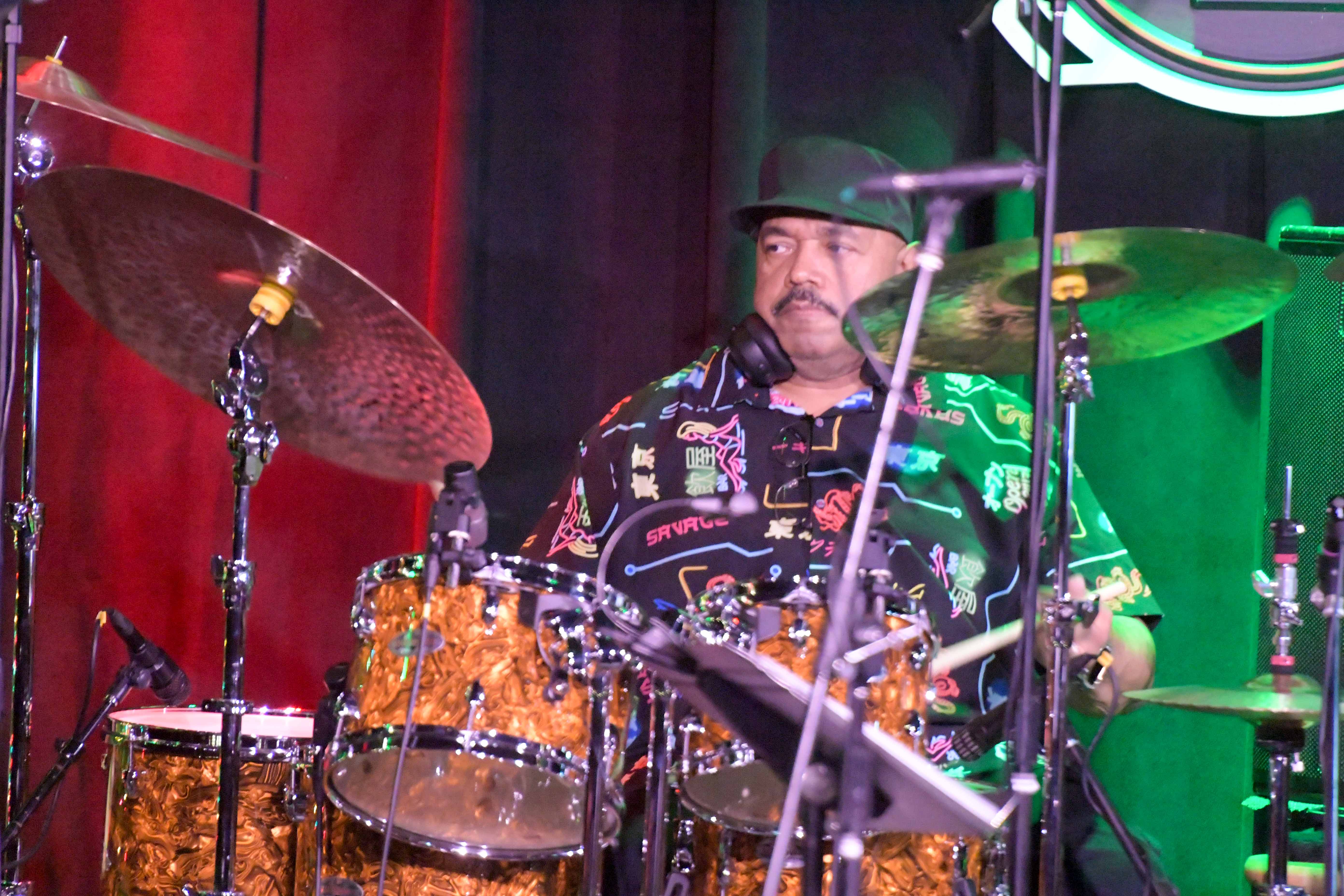 Dennis Chambers - drums