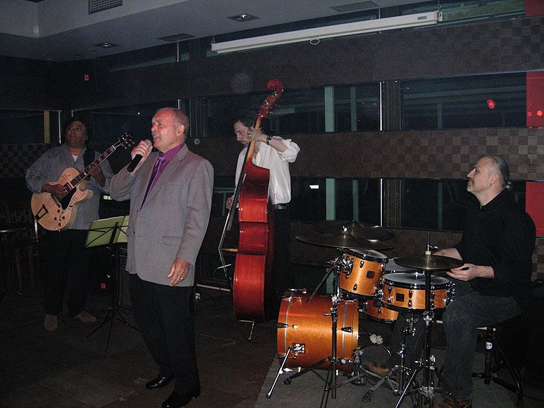 Henry Menrath with Geoff Gilvey Swing Combo