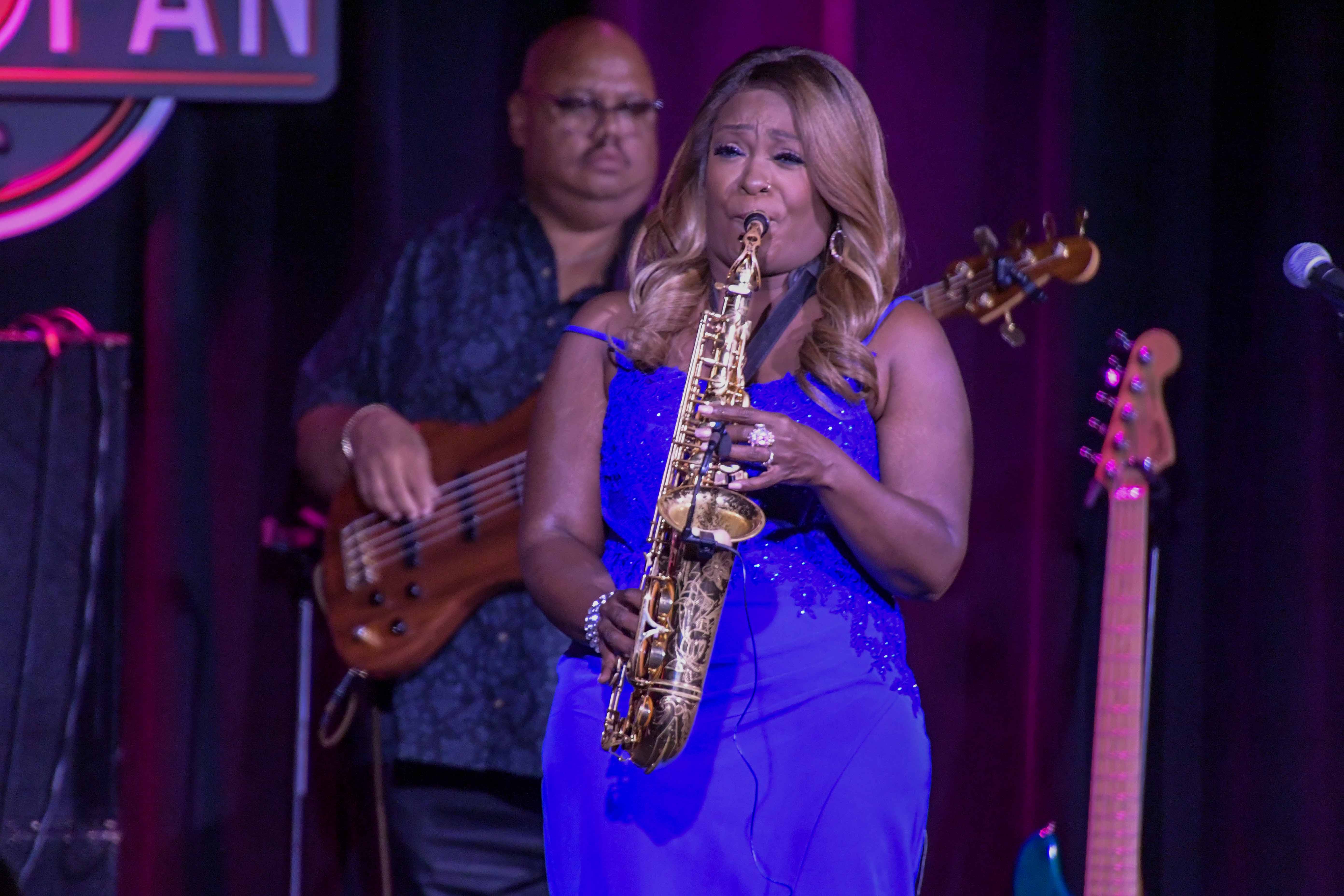Janette Harris - tenor