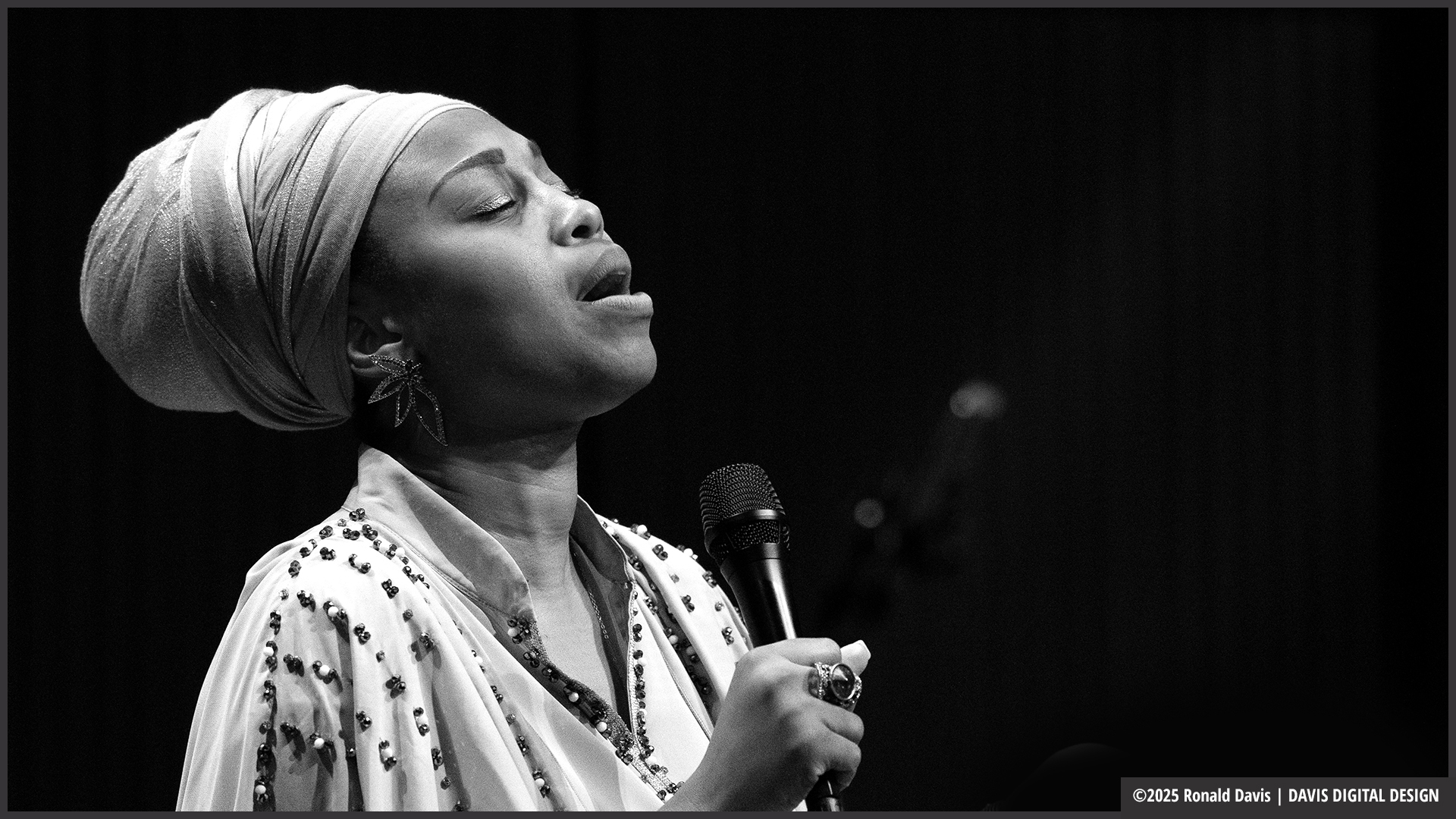 Jazzmeia Horn