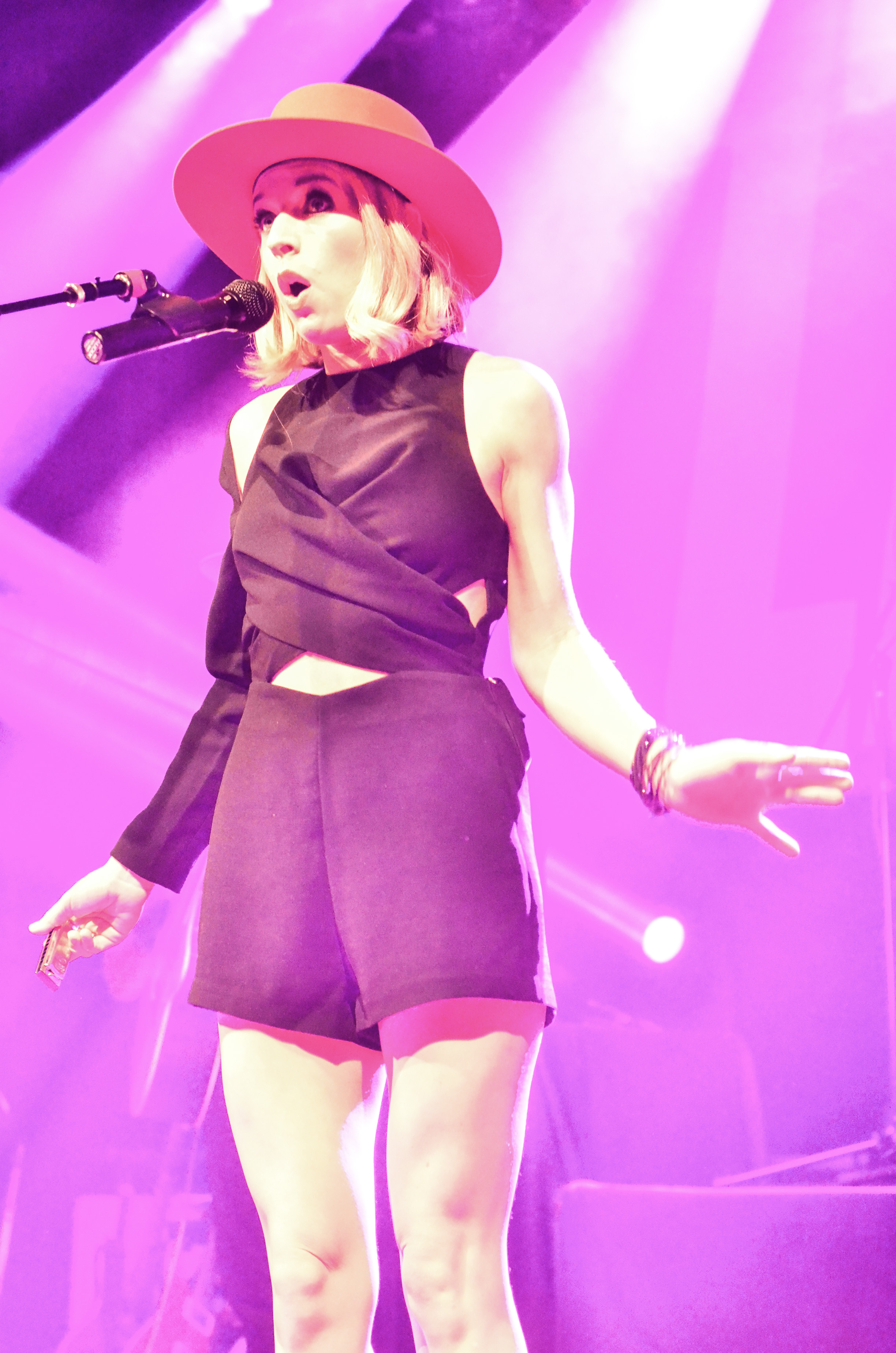 ZZ Ward at Irving Plaza on 9-18-2015.