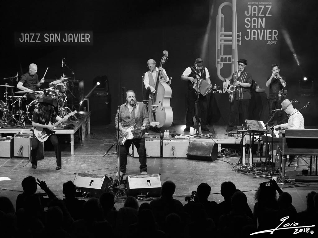The Mavericks-2018-(3)