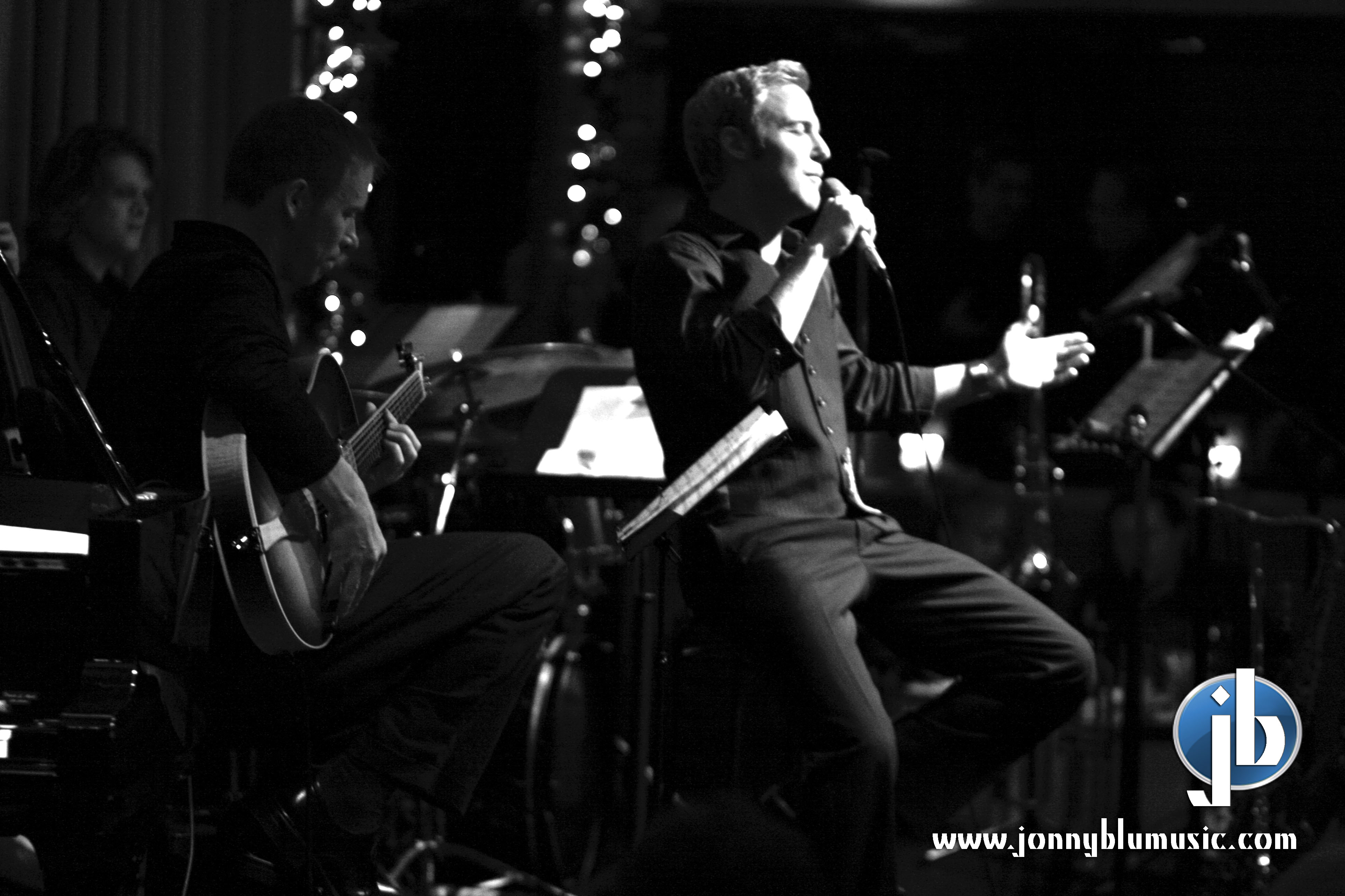 Jonny Blu - www.jonnyblumusic.com