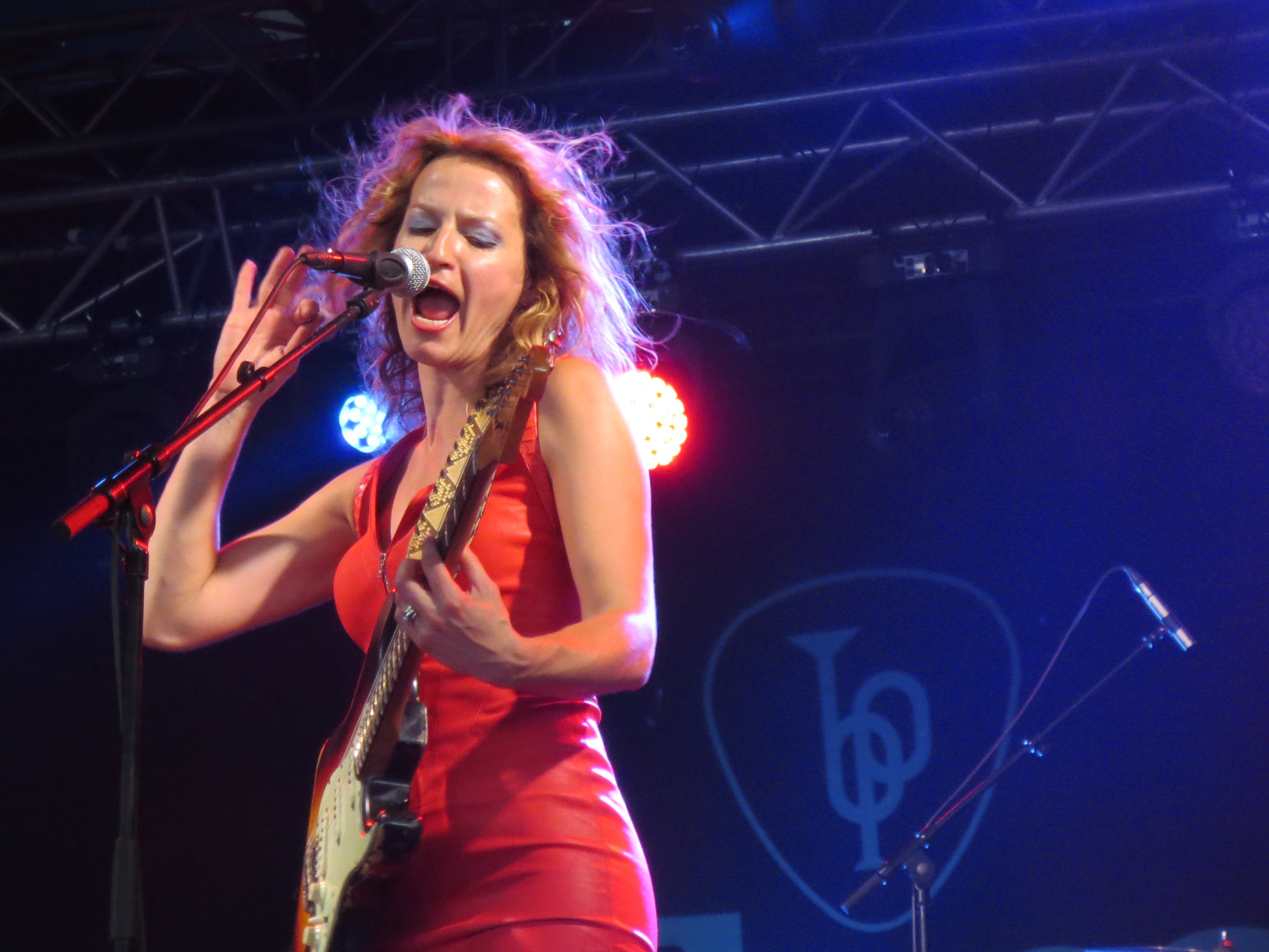 Ana Popovic