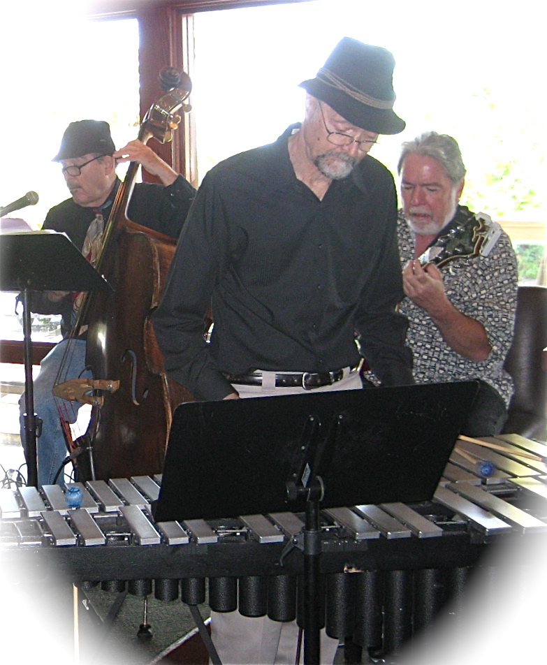 Lyle Rennick on Vibraphone at Salt Creek Grille