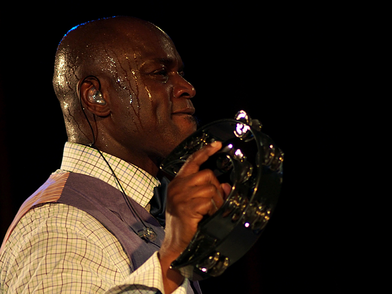 Ola Onabule - Sendesaal Bremen 2014