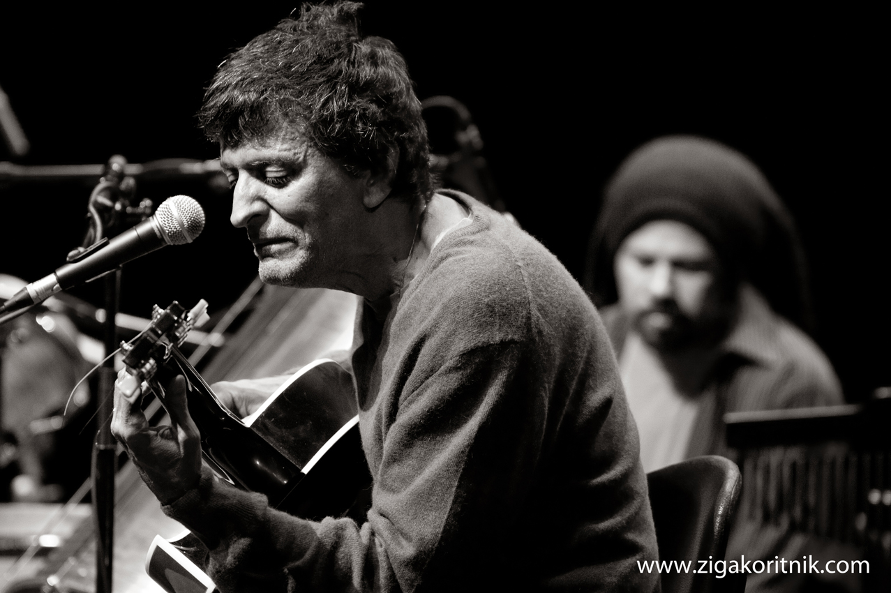 "Lagrimas Mexicanas" Bill Frisell, Vinicius Cantu