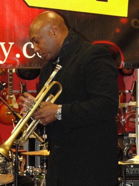 Willis Wilson Live — jazz photo by Willis Wilson | All About Jazz