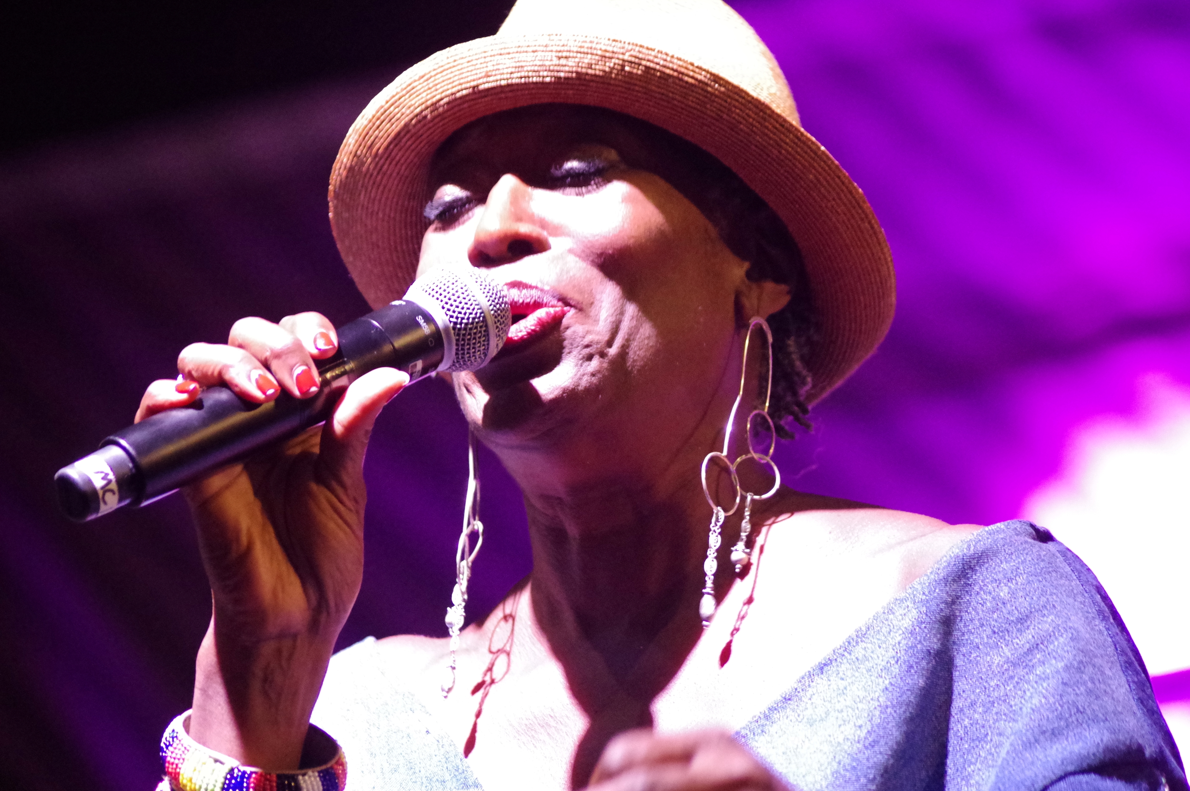 Lezlie Harrison — jazz photo by Lee Whiteman | All About Jazz