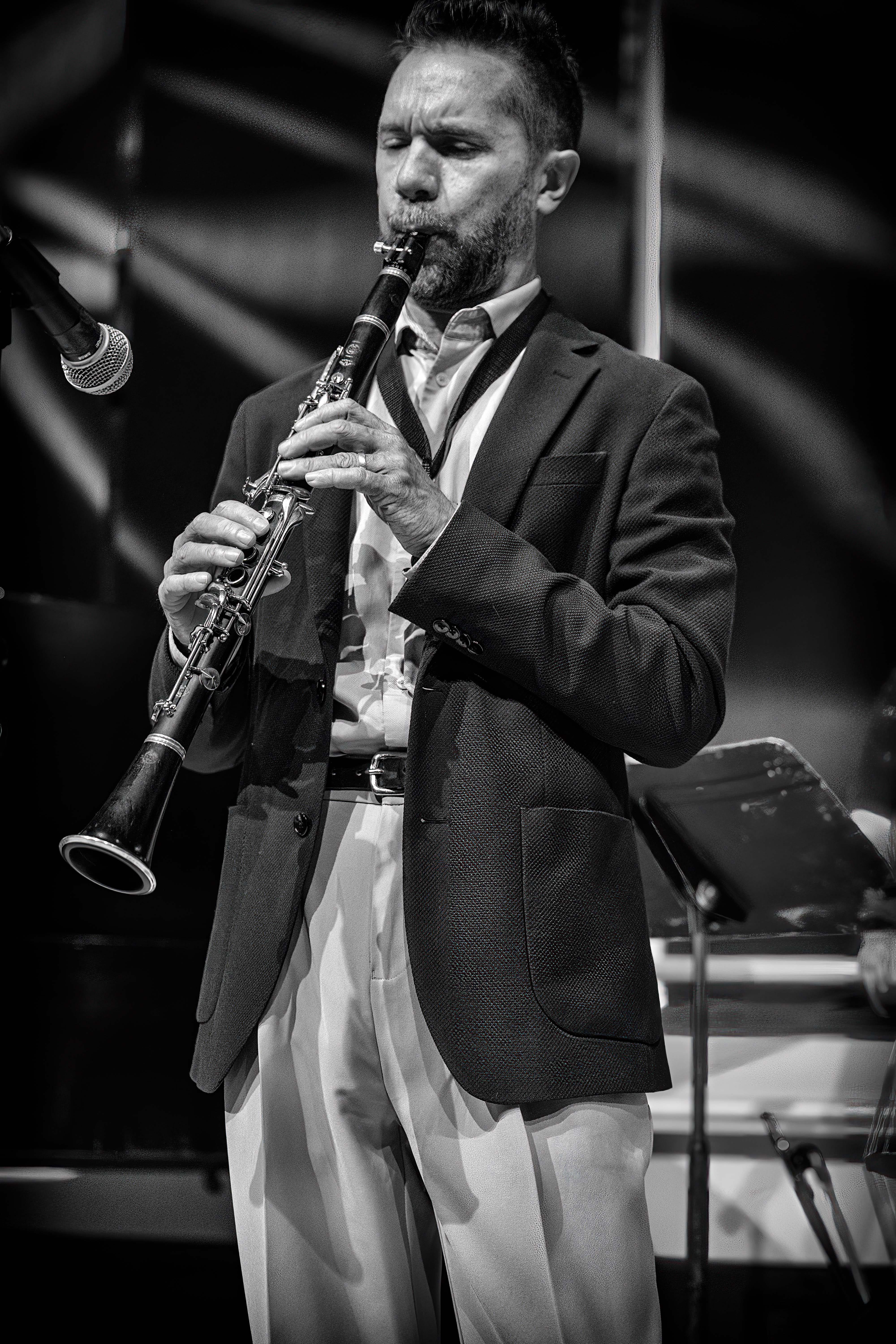 Klas Lindquist — jazz photo by Mark Robbins | All About Jazz