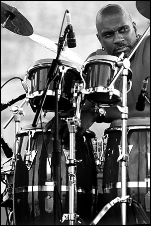 Jeffrey Haynes<br>with Cassandra Wilson<br>2003 JVC Jazz Festival in Newport R.I.