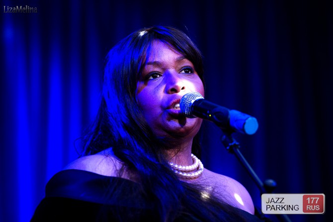 Jazz vocalist michelle walker in concert at leps bar in moscow, russia