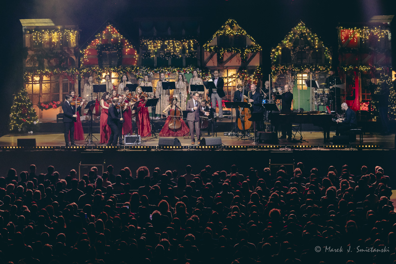 Kurt Elling & Svitlo Orchestra