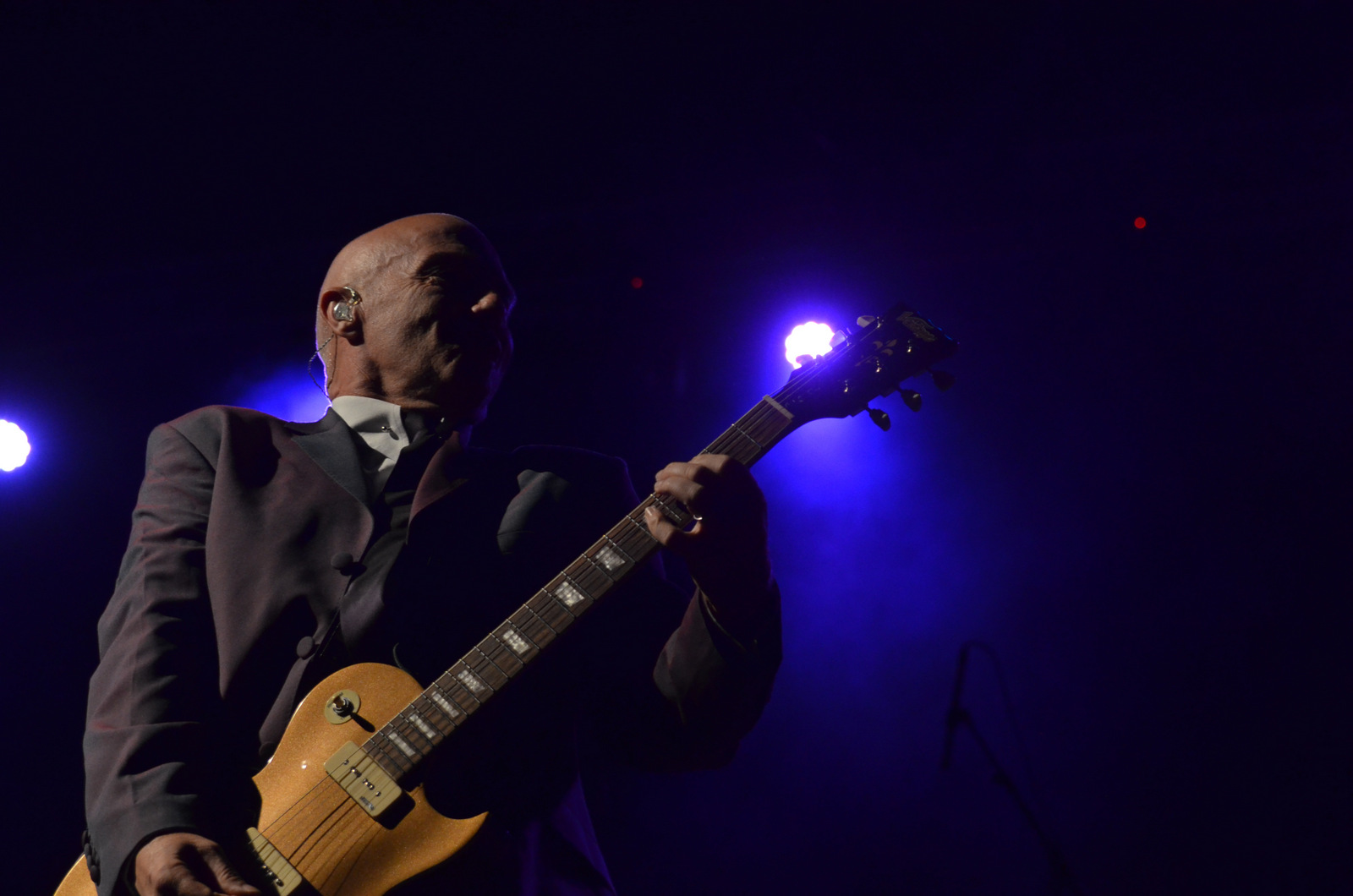 Midge Ure Performing at the Retro Futura Show on 8-23-2014.