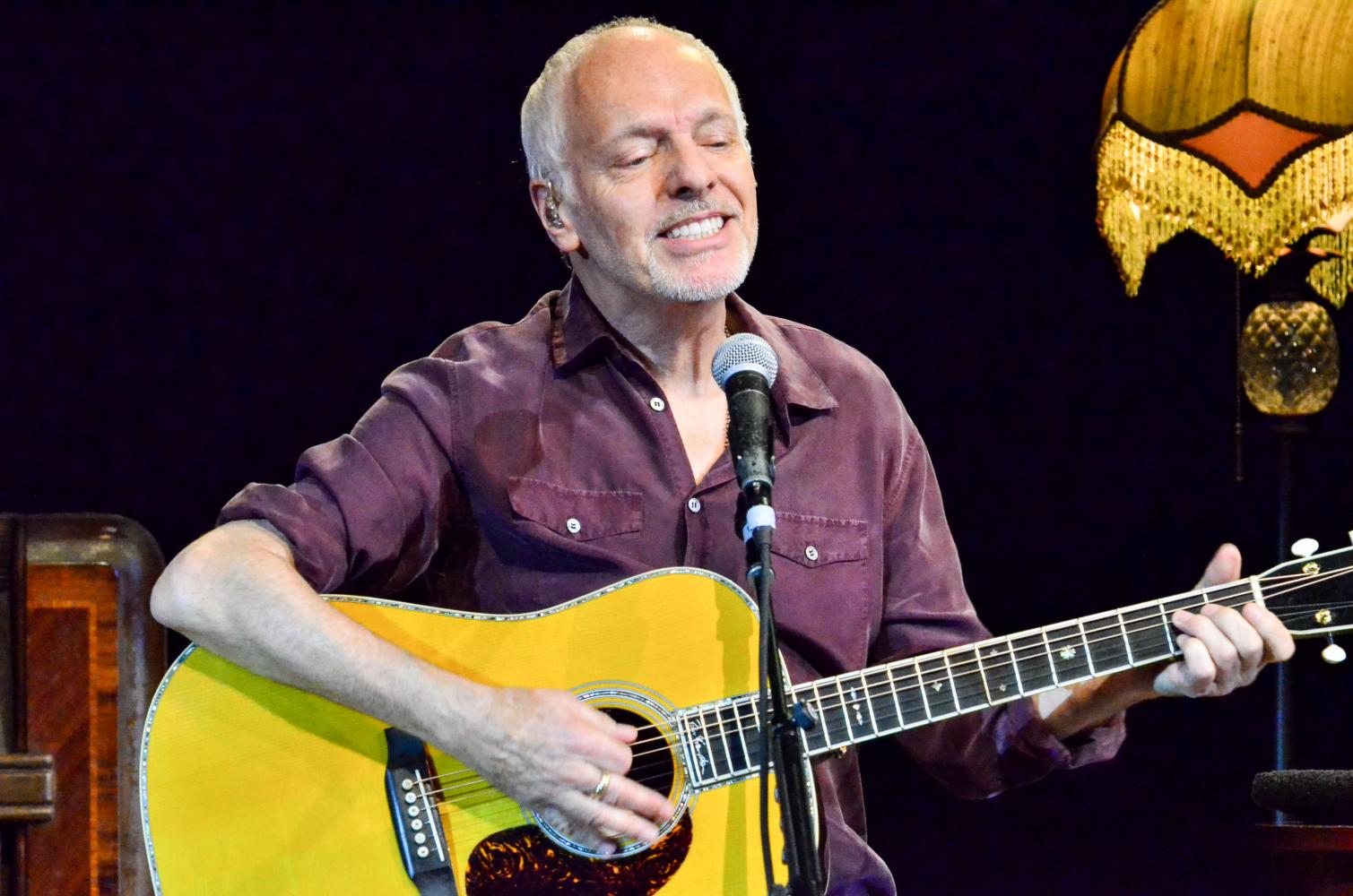 Peter Frampton at NYCB Theatre at Westbury on 10-19-2016. 