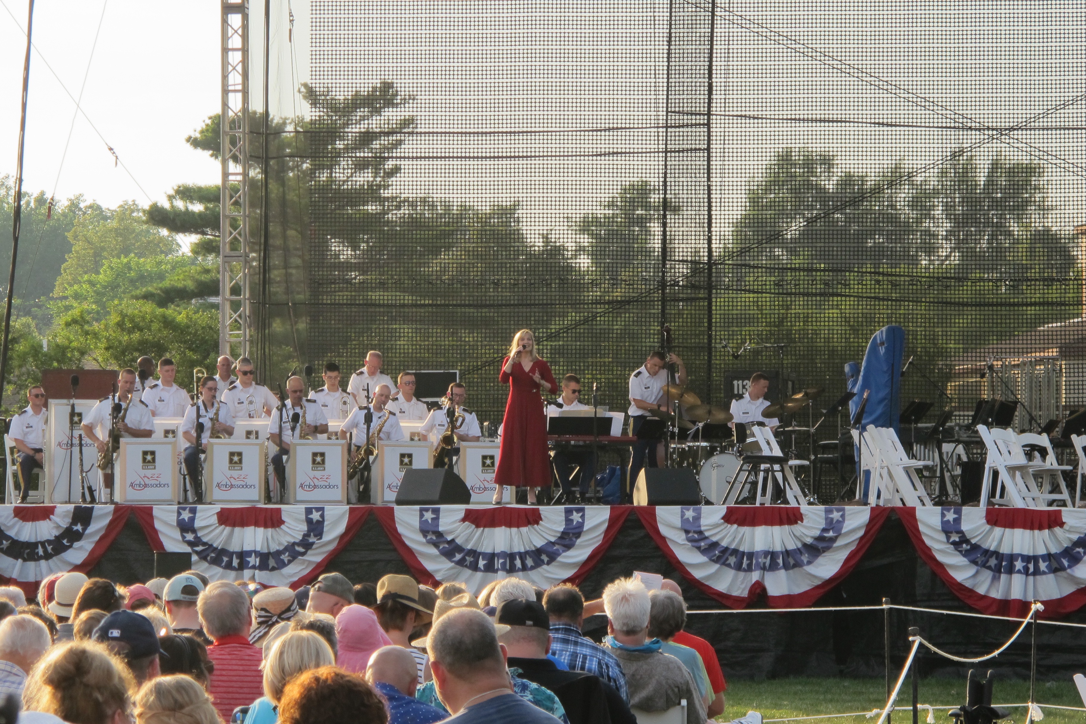 Tish Oney with DSO and Jazz Ambassadors