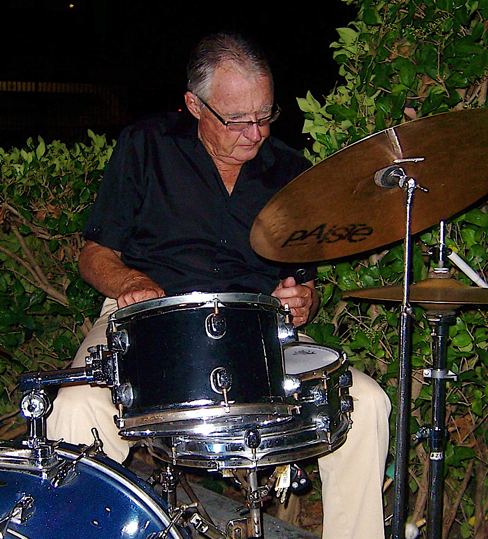 Tom Morey Plays Drums at the Zinc.