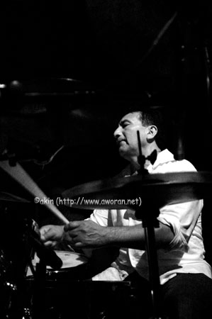 Alex Acuna at the Jazz Cafe, June 2005. (Part of the Lee Ritenour Fusion All-Stars Line Up)